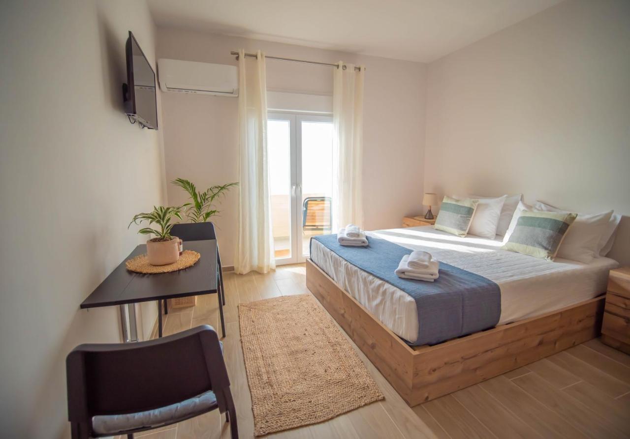 Mare Blue Bliss By 8essentially Apartment
